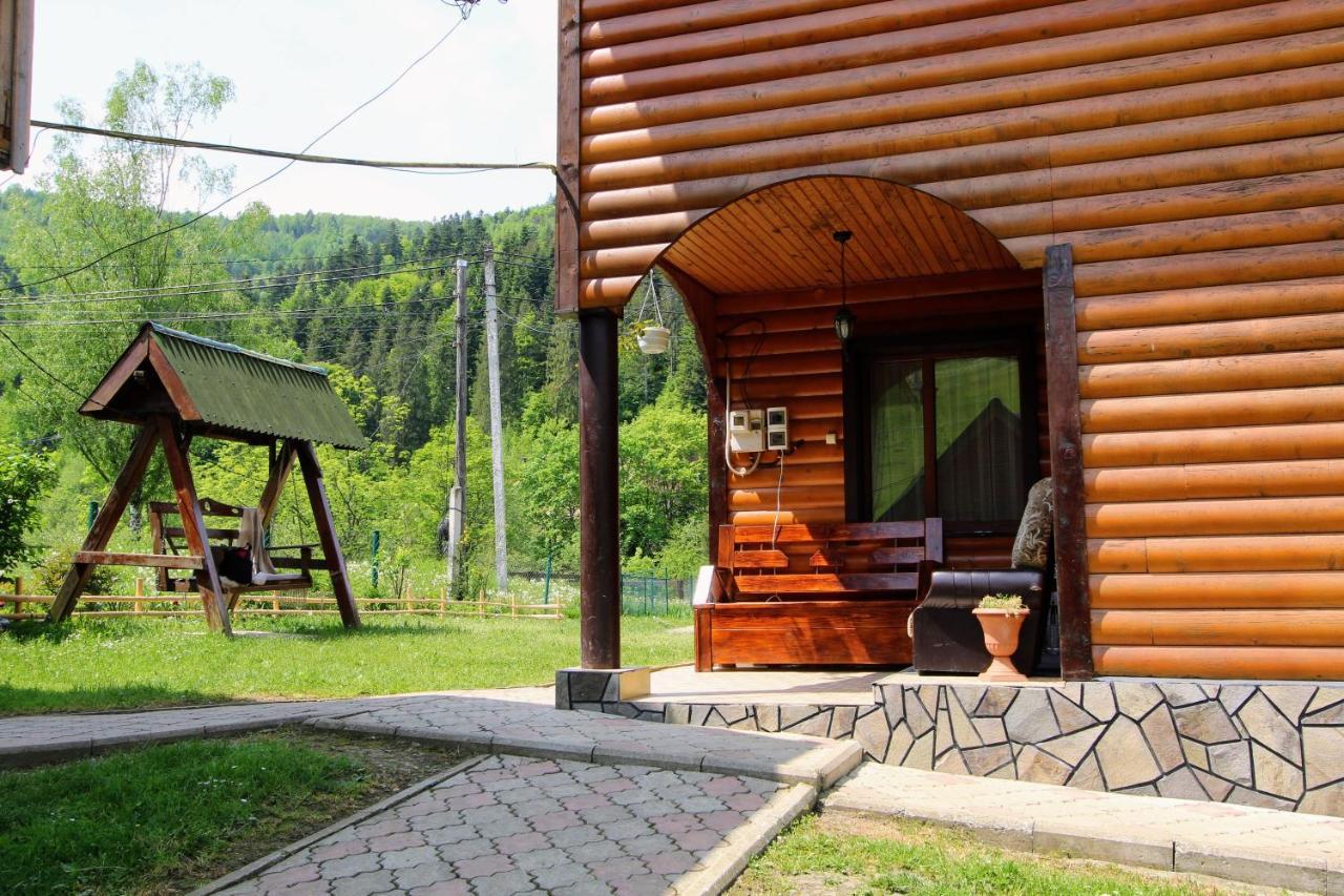 Cottage "Kliverent" 야렘체 외부 사진